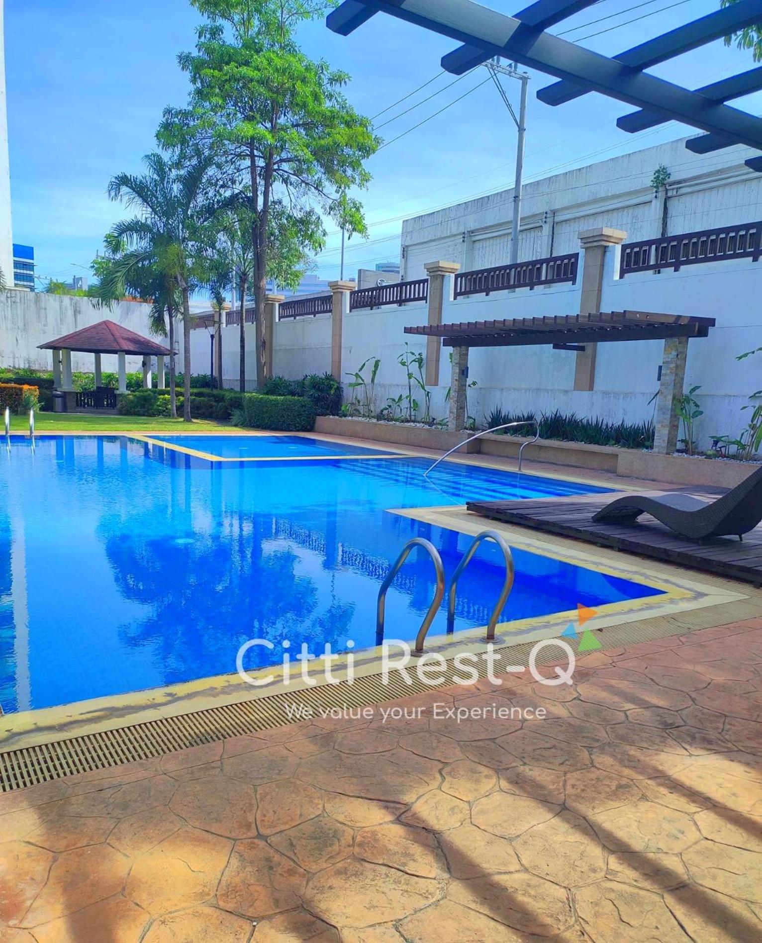 Cozy Unit With Free Pool, Netflix & Wifi In Alabang Crq3 Aparthotel Muntinlupa City Ngoại thất bức ảnh