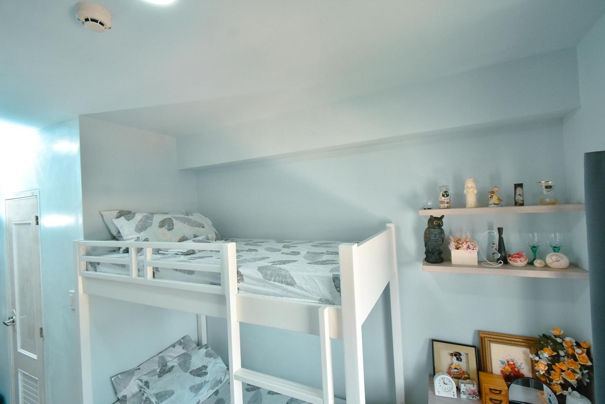 Cozy Unit With Free Pool, Netflix & Wifi In Alabang Crq3 Aparthotel Muntinlupa City Ngoại thất bức ảnh